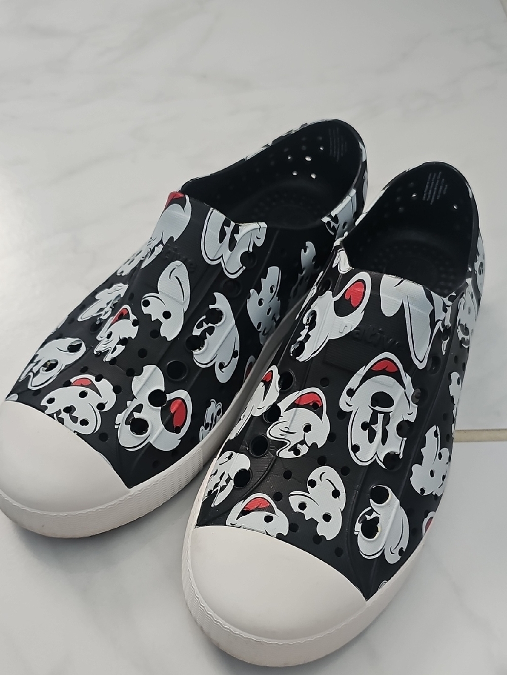 Native Black White Red Character Slip-On Kids Sneakers